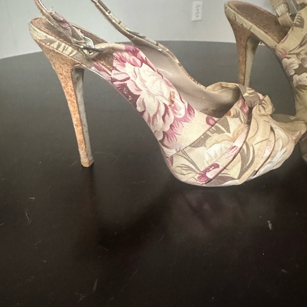 Aldo Cream and Pink Platform Heels with Floral Design